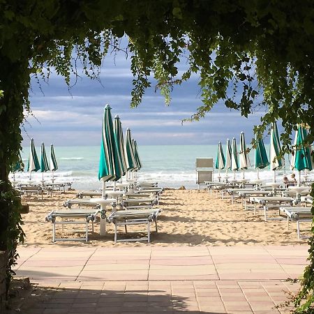 Hotel Vina Del Mar Pineta Lido di Jesolo Buitenkant foto