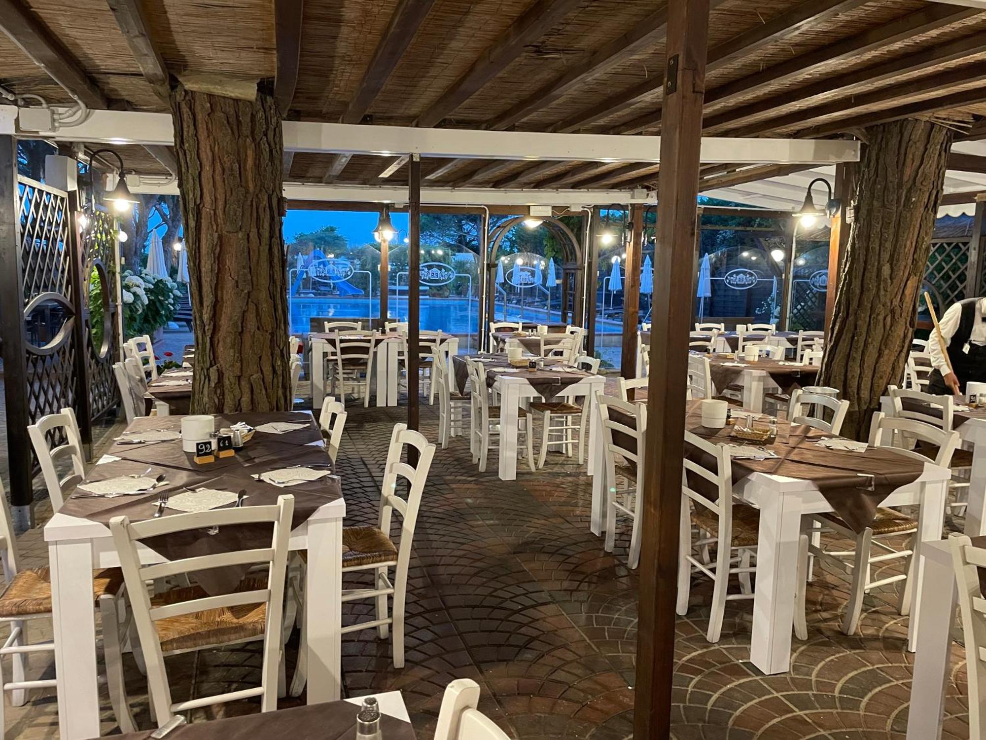 Hotel Vina Del Mar Pineta Lido di Jesolo Buitenkant foto