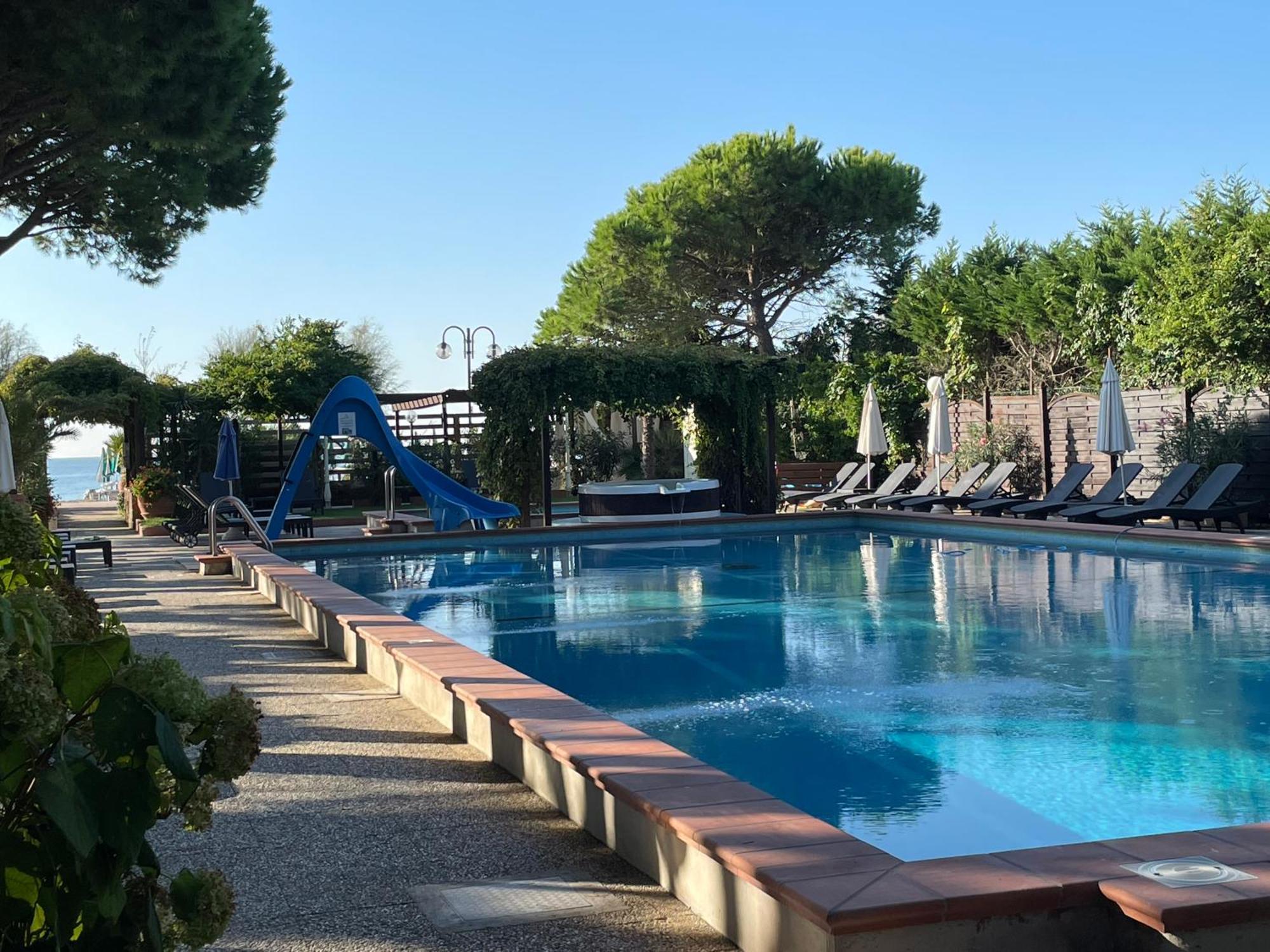 Hotel Vina Del Mar Pineta Lido di Jesolo Buitenkant foto