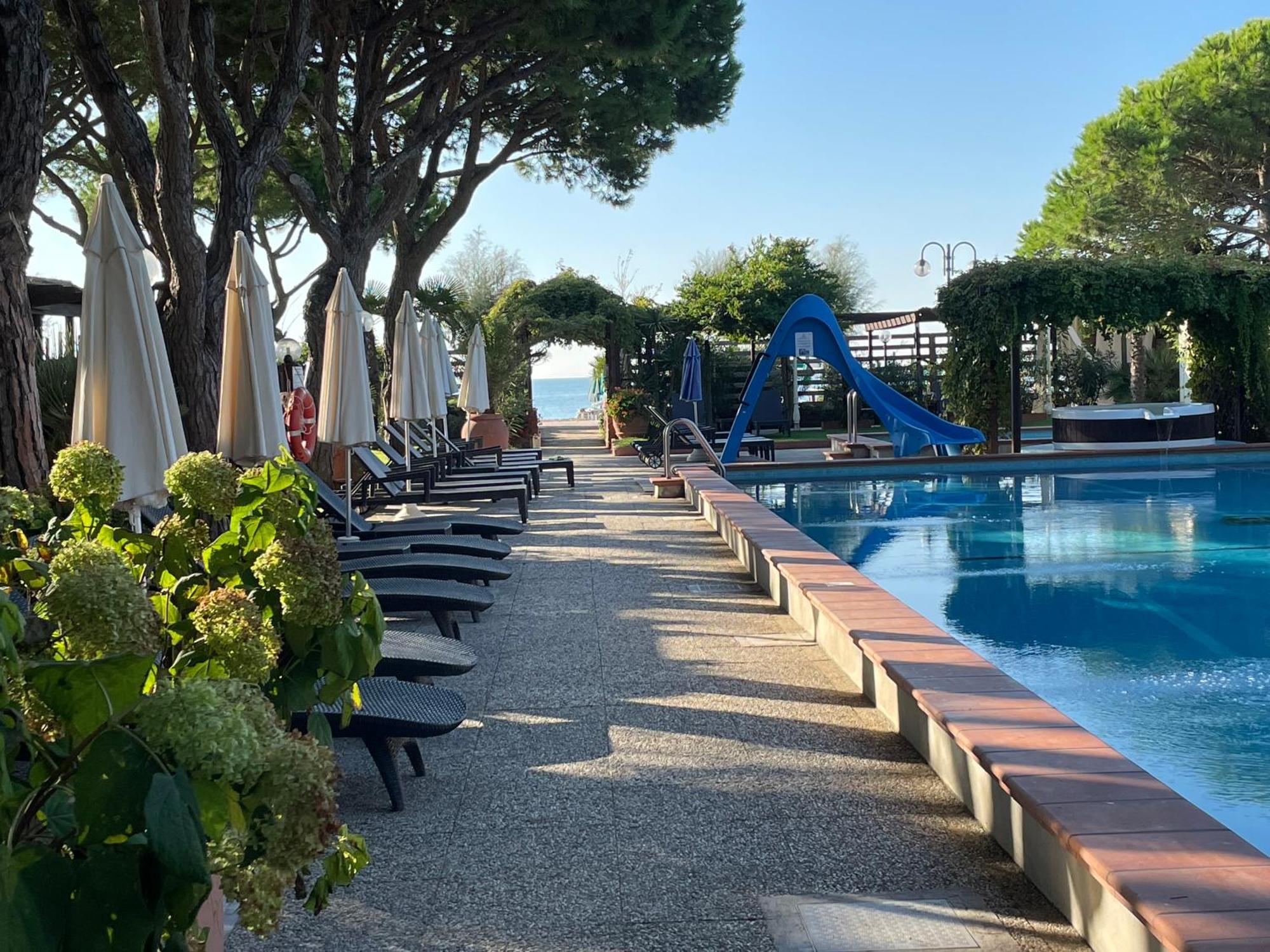 Hotel Vina Del Mar Pineta Lido di Jesolo Buitenkant foto