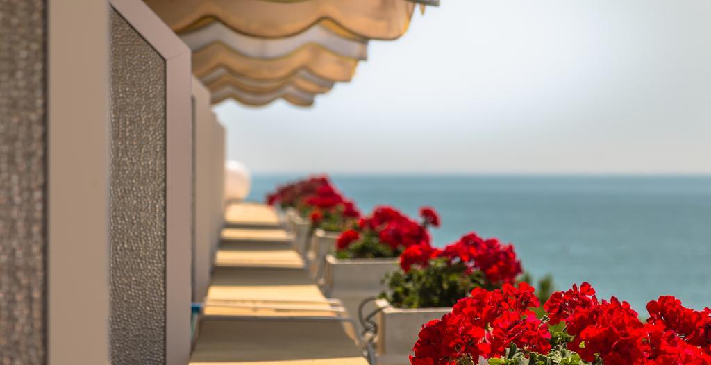 Hotel Vina Del Mar Pineta Lido di Jesolo Buitenkant foto